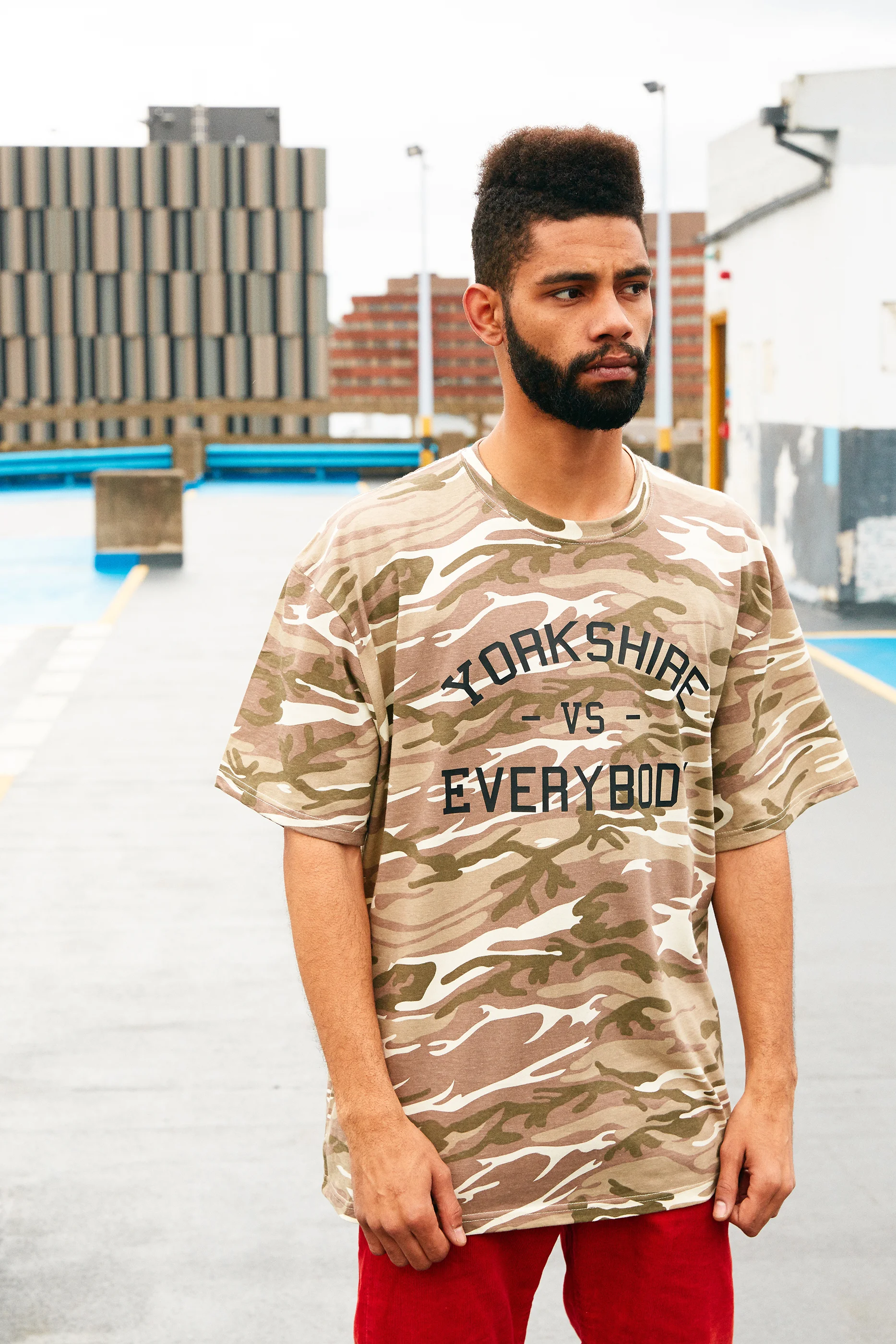 Yorkshire Vs Everybody unisex army Tee. Unique cool weird T-shirt for Men and Women
