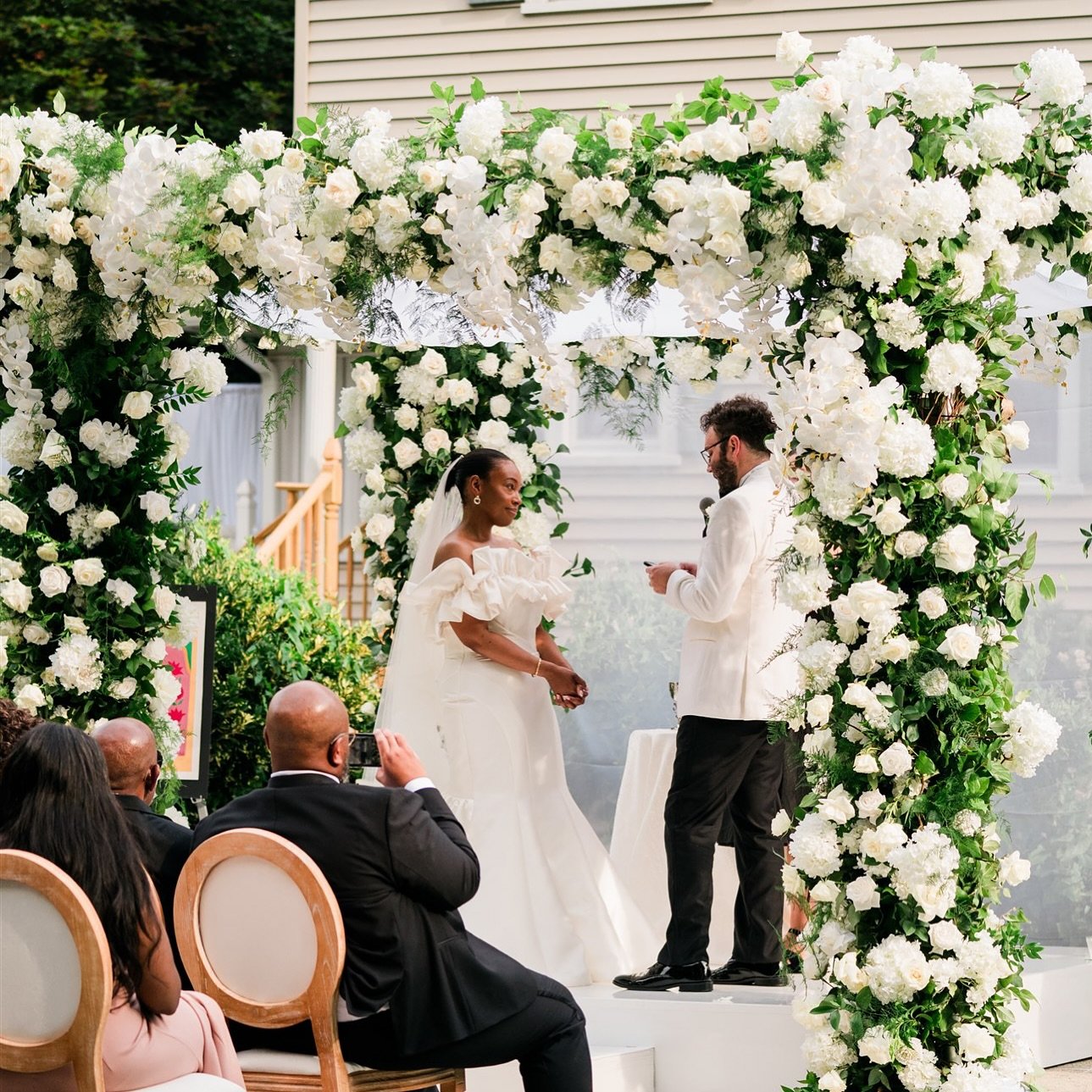 𝐀𝐥𝐞𝐱 𝐚𝐧𝐝 𝐋𝐨𝐥𝐨 

Planning &amp; Design: @statuesqueevent 
Florals: @m_sarahdesigns 
Rentals: @glampartyrentals @prestigeluxuryrentalslic @luxeeventrentals @millers.rentals
Staffing: @top.waiter
Bartending: @famous_events_ Appetizers @famous