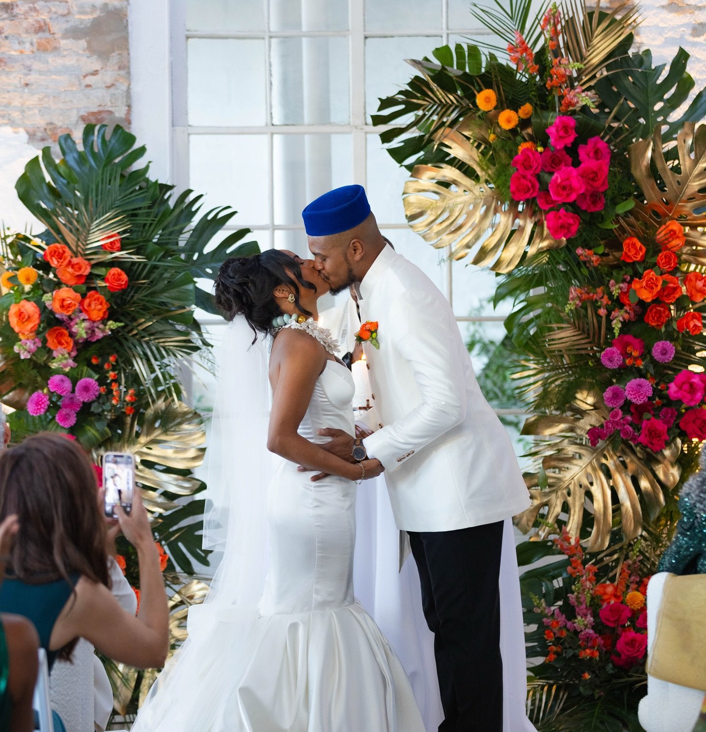 Ofo &amp; Tara

🌺Decor:  @m_sarahdesigns 

Wedding Planner: @Statuesqueevent
Officiant: Ofo&rsquo;s Dad
Catering: @chefday_
Desserts: @Janaesequoi
Photography: @makewondersworldwide
Videography: @hqlou
Live music: @riva.nyri 
DJ: @BostonChery
Bridal