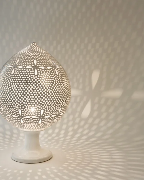 EF Honeycomb Pumo Blossom Lantern 2.jpg