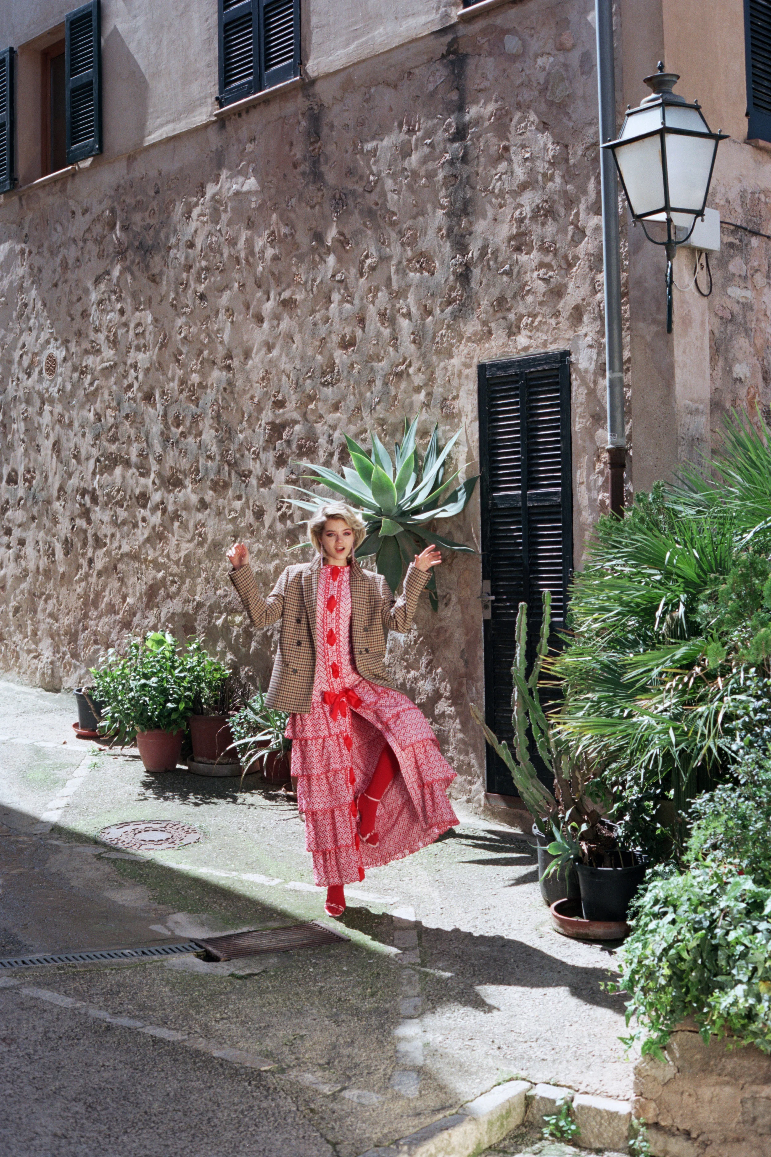 Icíar J. Carrasco_Vogue.es_Moda Flamenca_Look 1_22.jpg