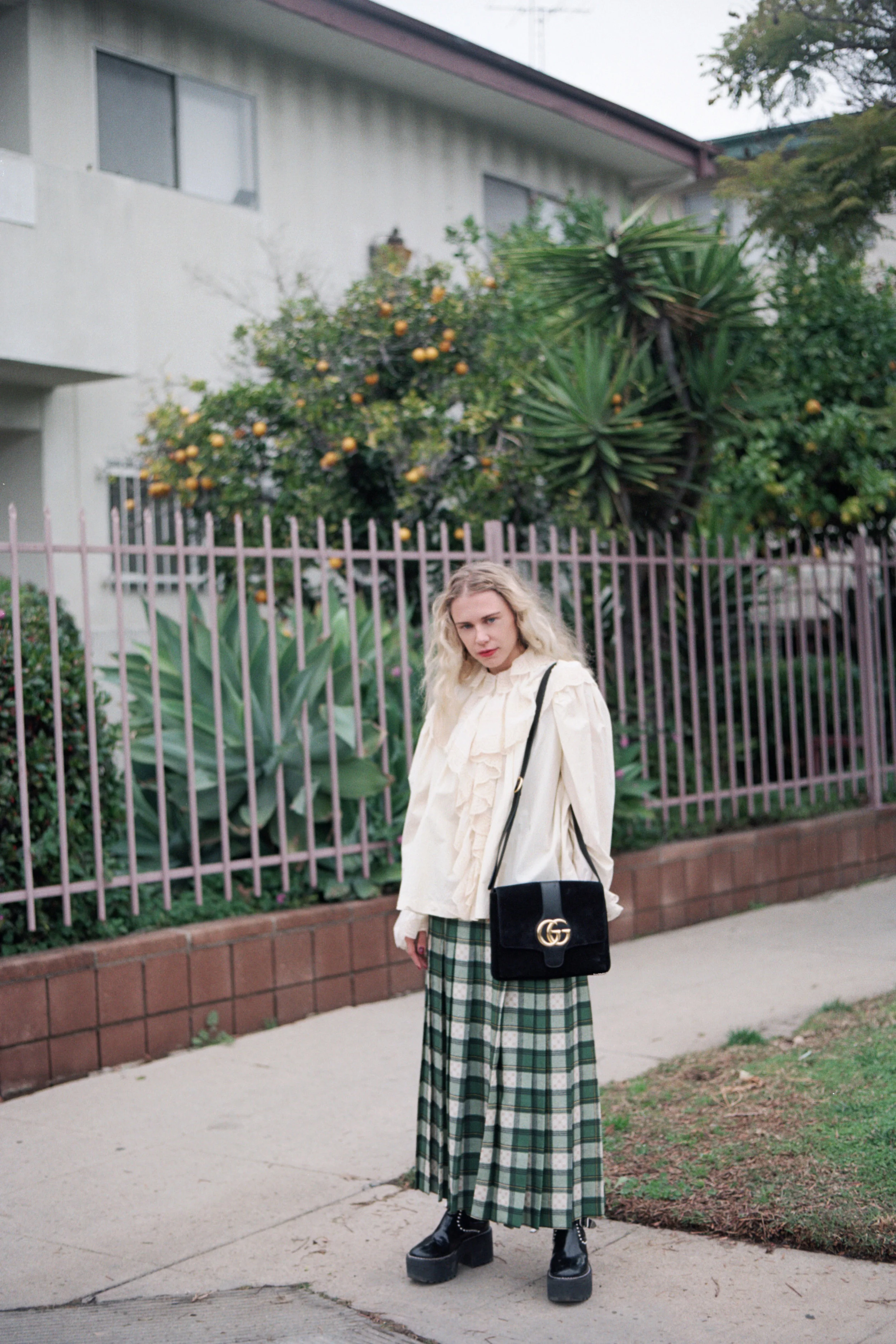 Iciar J. Carrasco_Vogue.es_7Dias7Looks_Courtney Trop_Look1_11.jpg