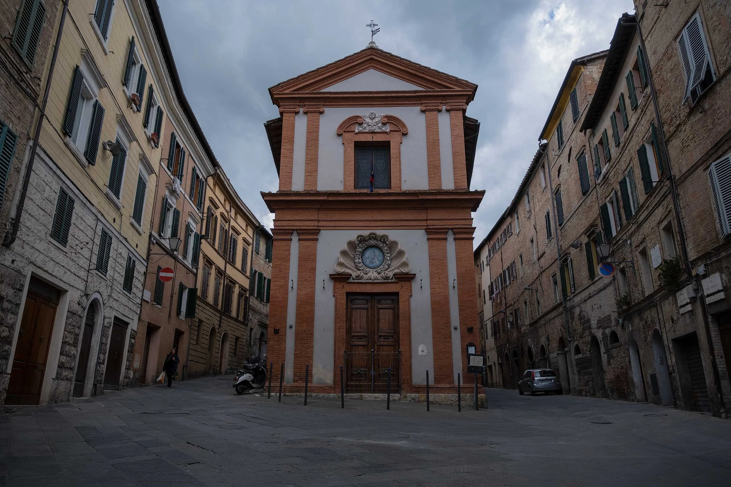 Siena-Entry.JPG