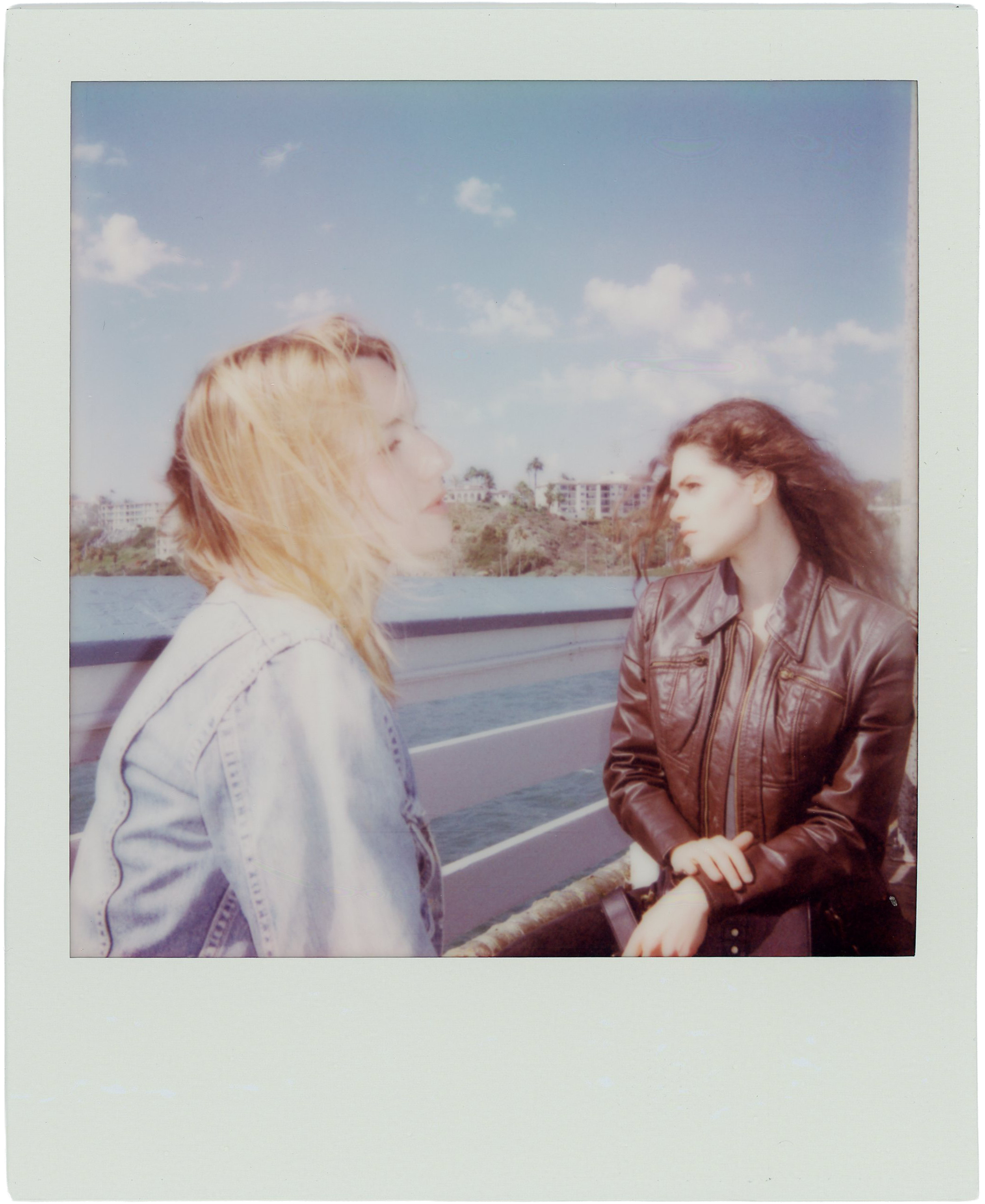 26.06.15_Polaroid_03.png