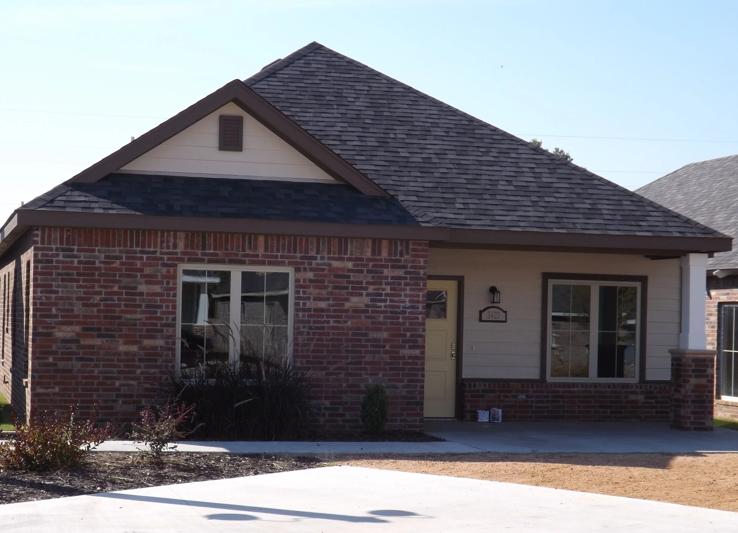 3423 se Nova Ave Merion Cottage 2 bed 2 bath 1,430 sq ft