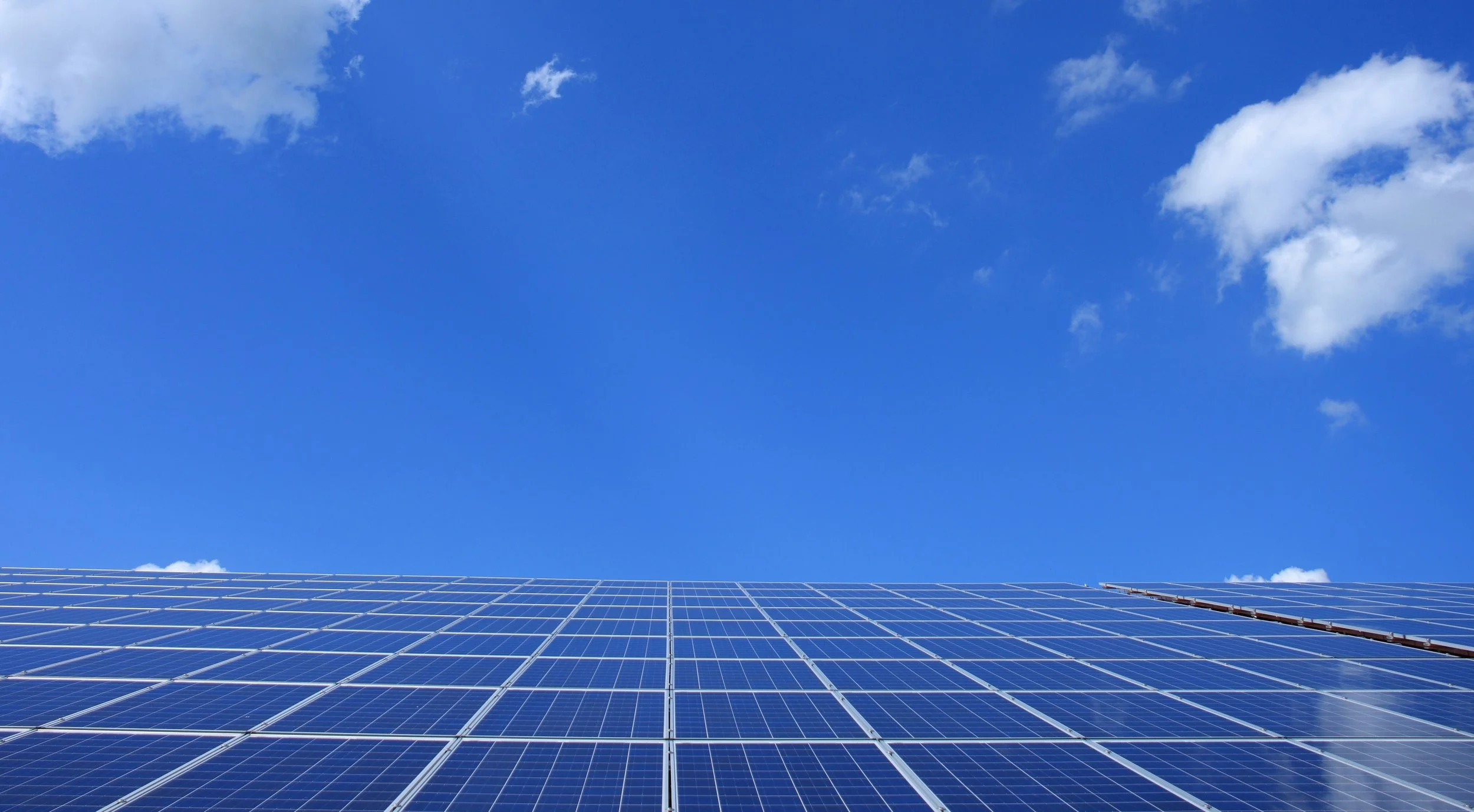 300-sl-alternative-energy-blue-sky-371900.jpg