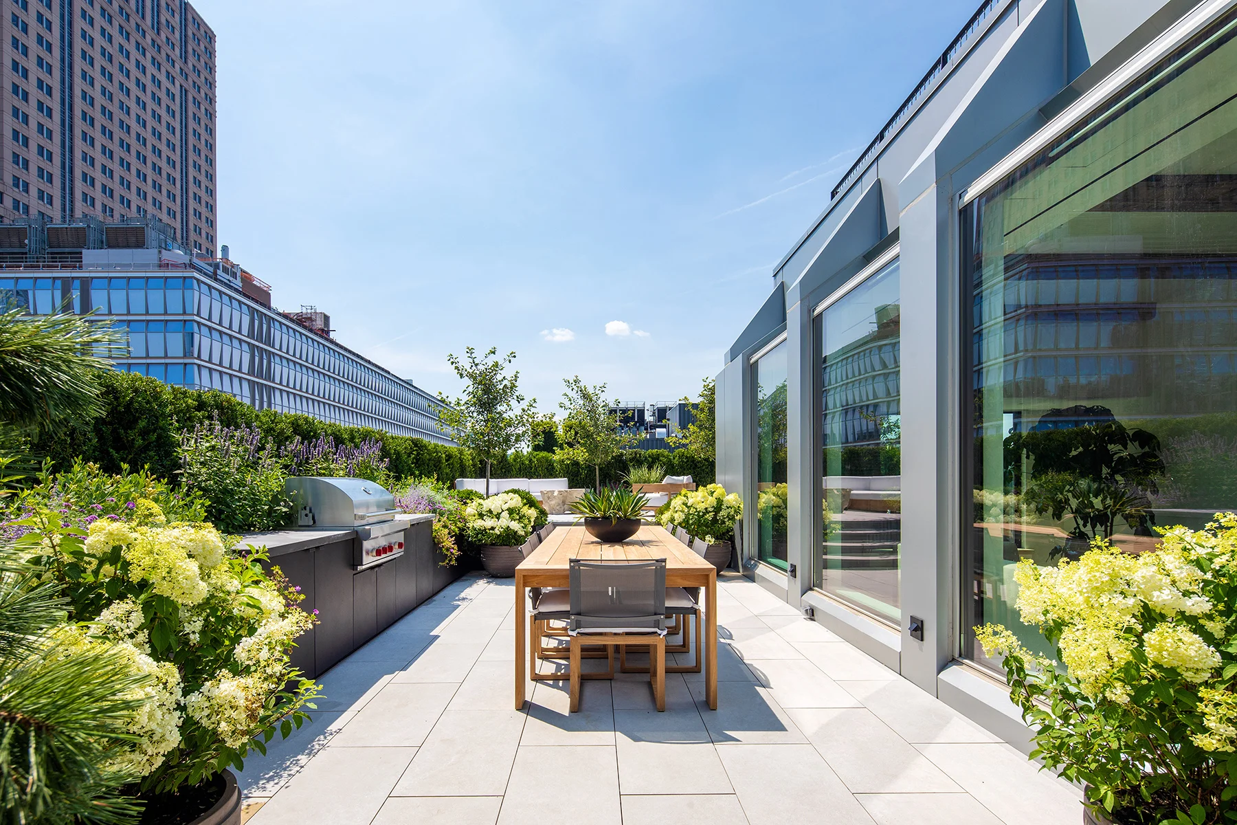 145 Greenwich PHB