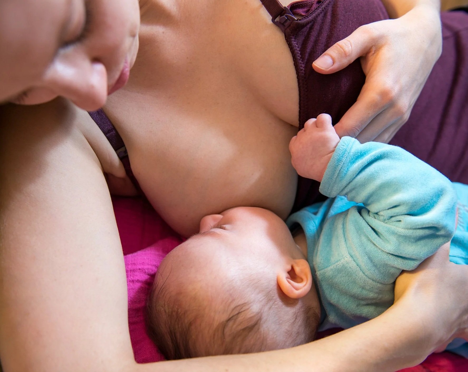 Breastfeeding support with Annie Seymour Bangkok.jpg