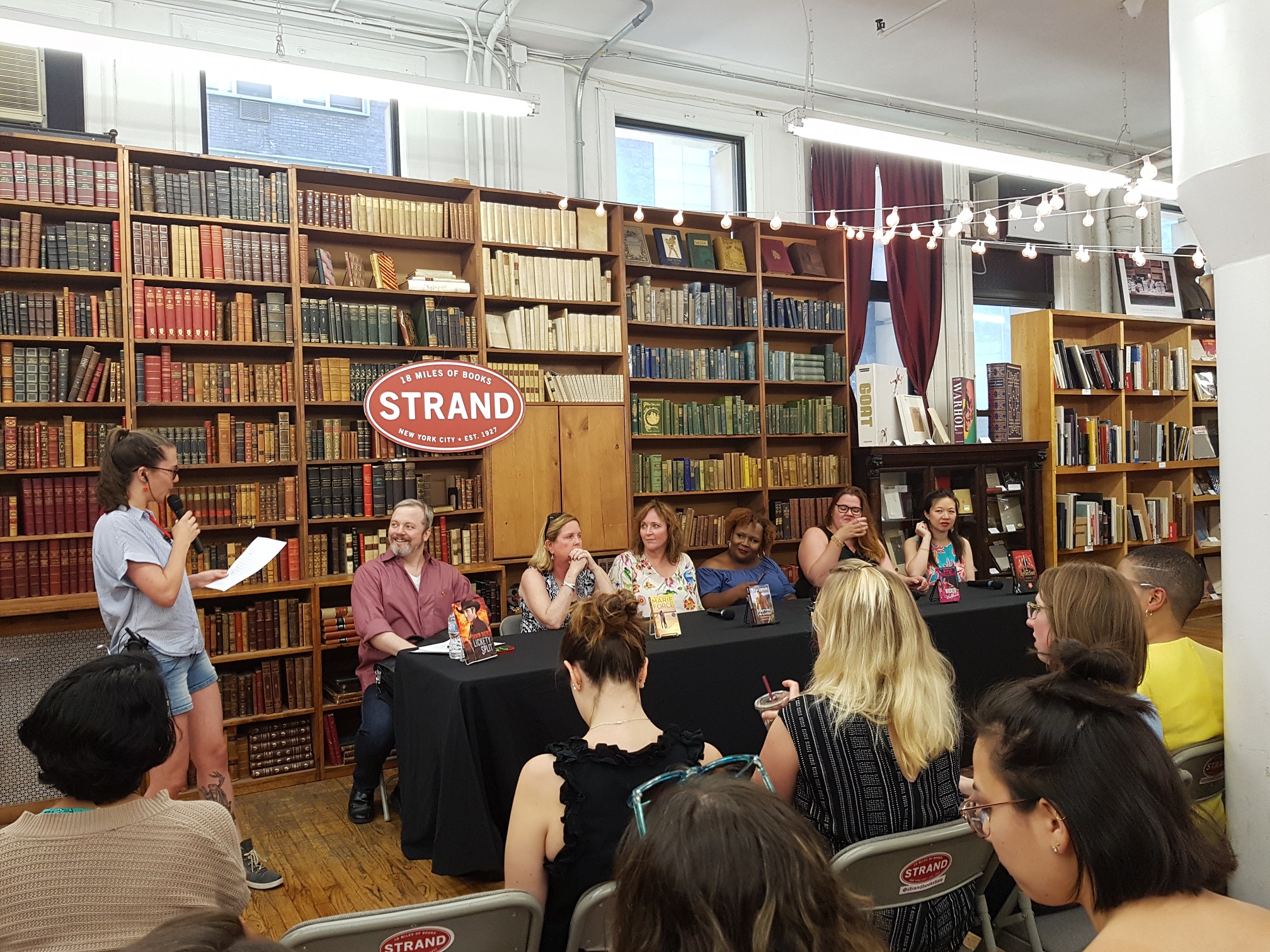The Romance: it's complicated panel. From left, Damon Suede, Maria Force, Julia London, LaQuette, Sarah MacLean, and Elizabeth Lim.