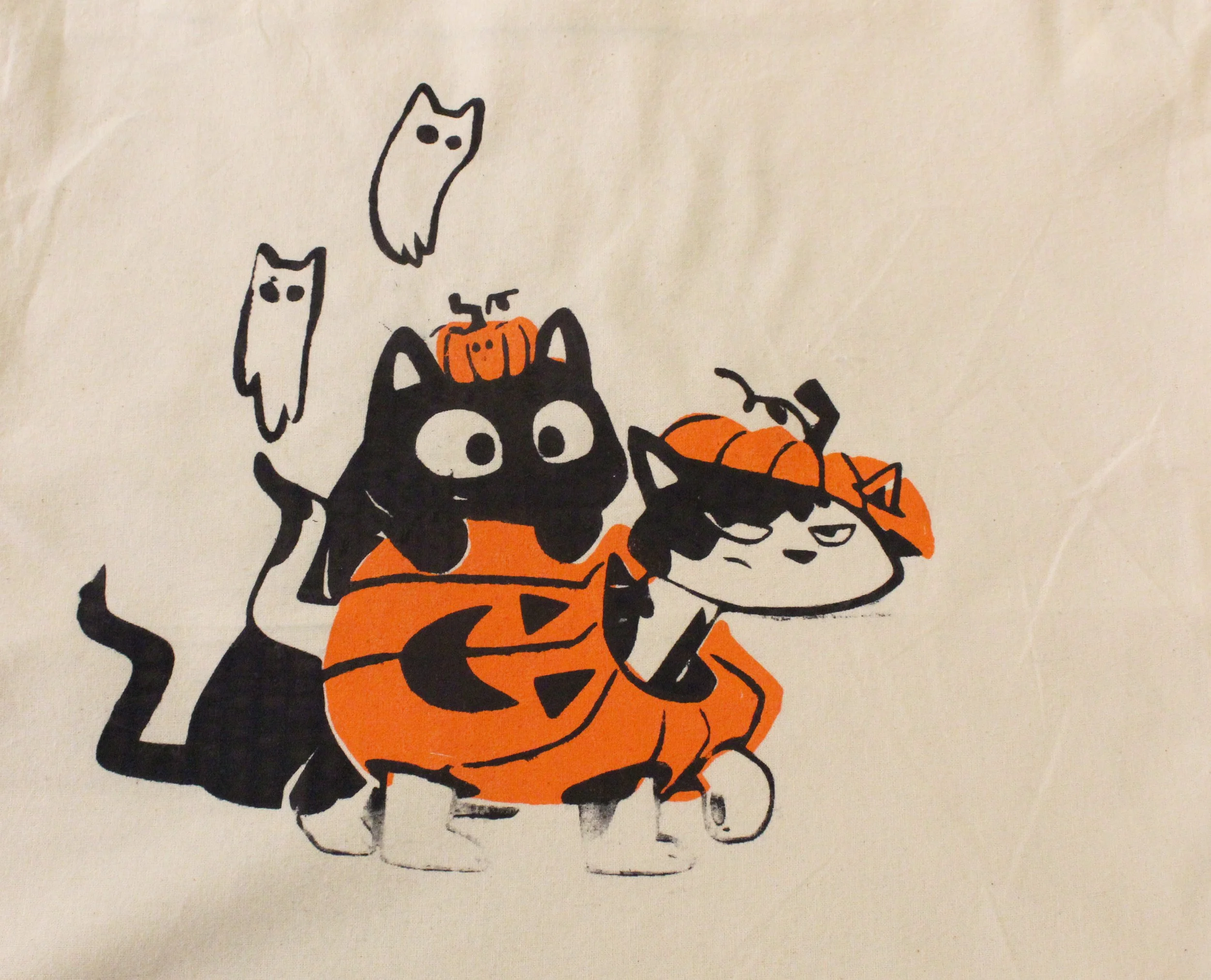 Cats_halloween_tote_02_CU_2.jpg