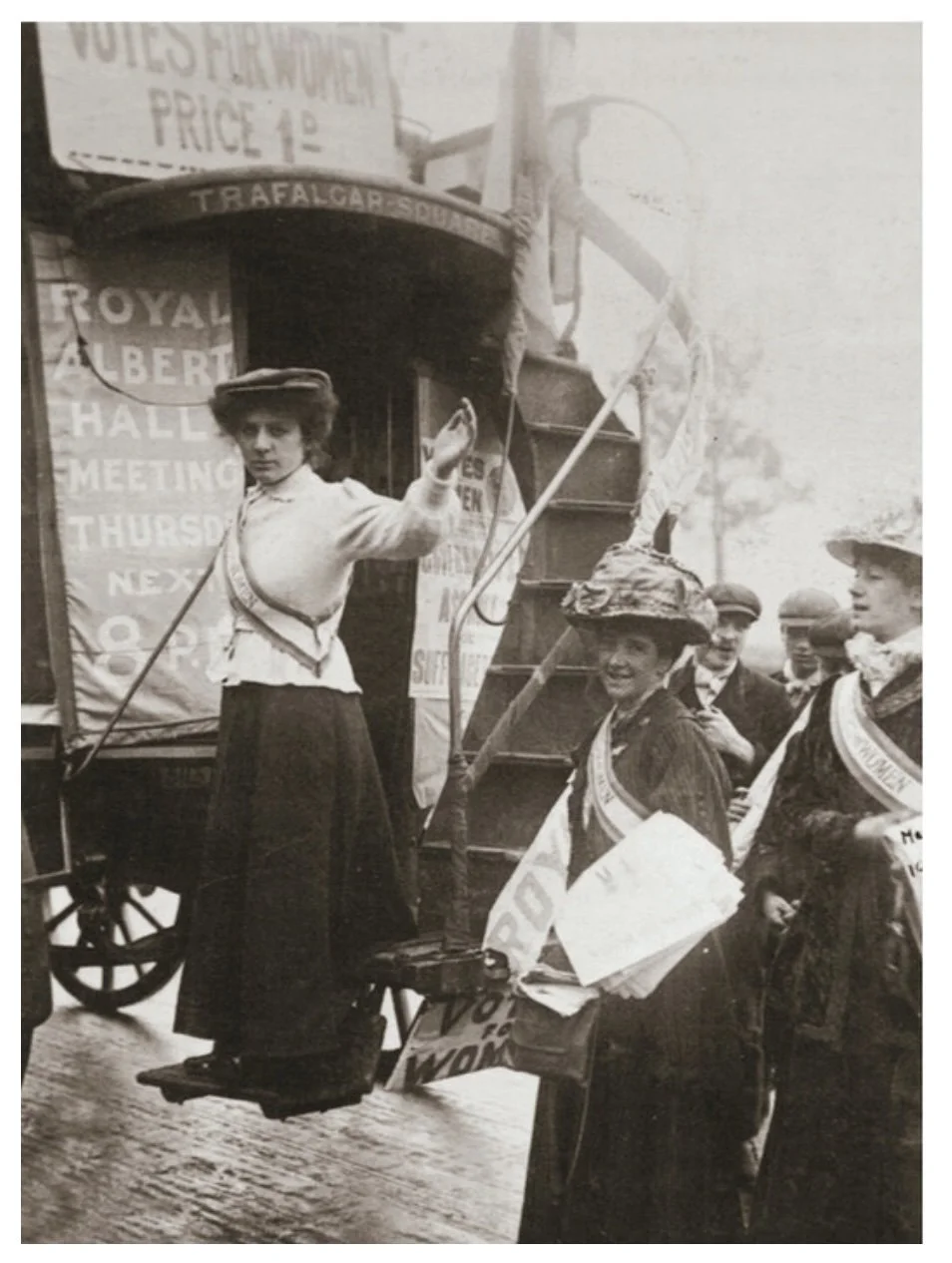 Fig 5 Votes for Women bus 1909.jpg