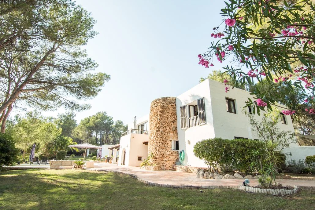 The villa at Can Luminosa_quantumyogateachertraining_sallyannesweeney_yogalightvibes.jpg