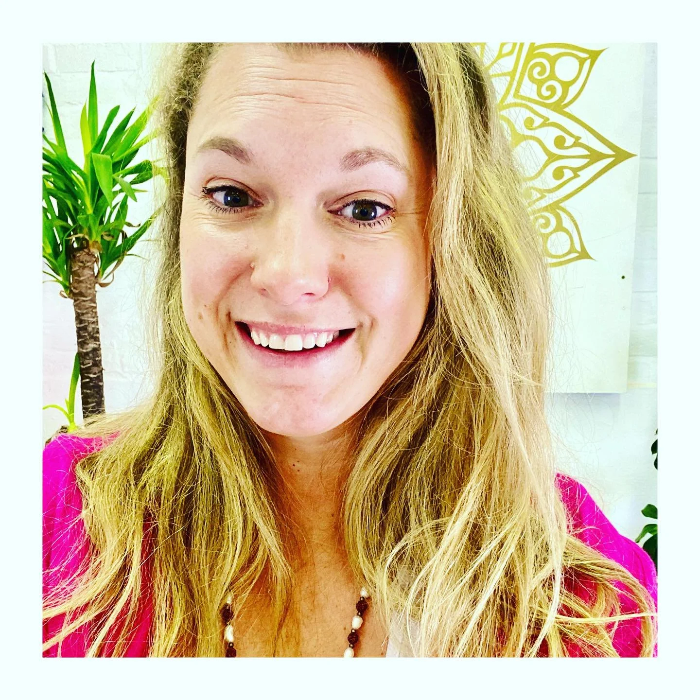 ✨NEW STUDIO ALERT✨
Come and have some fun with me @thestablewellness this Summer! 😍🙏🏼
(Book classes here: https://yogalightvibes.as.me/thestablewellness)
This week at The Stable:
MONDAY 
9.30-10.30am
Dynamic Power Yoga 💪🏼
TUESDAY 
9.15-10.1