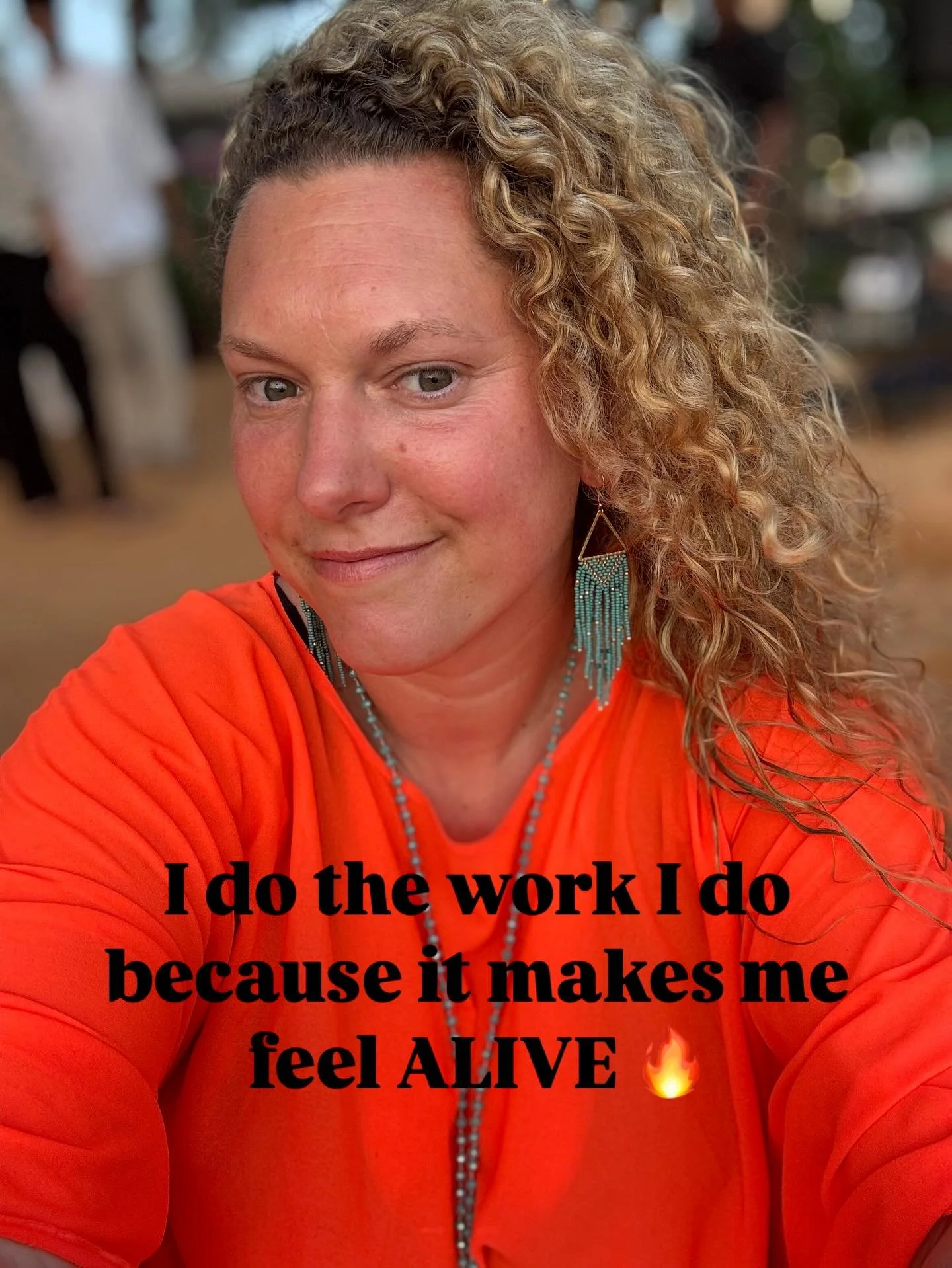 ✨FEELING ALIVE & ALIGNED✨
When I teach yoga, everything else disappears and I become truly present, aligned with my purpose and I feel alive! 🙏🏼🔥 
I work with people who are either curious or already committed to improving their health and w