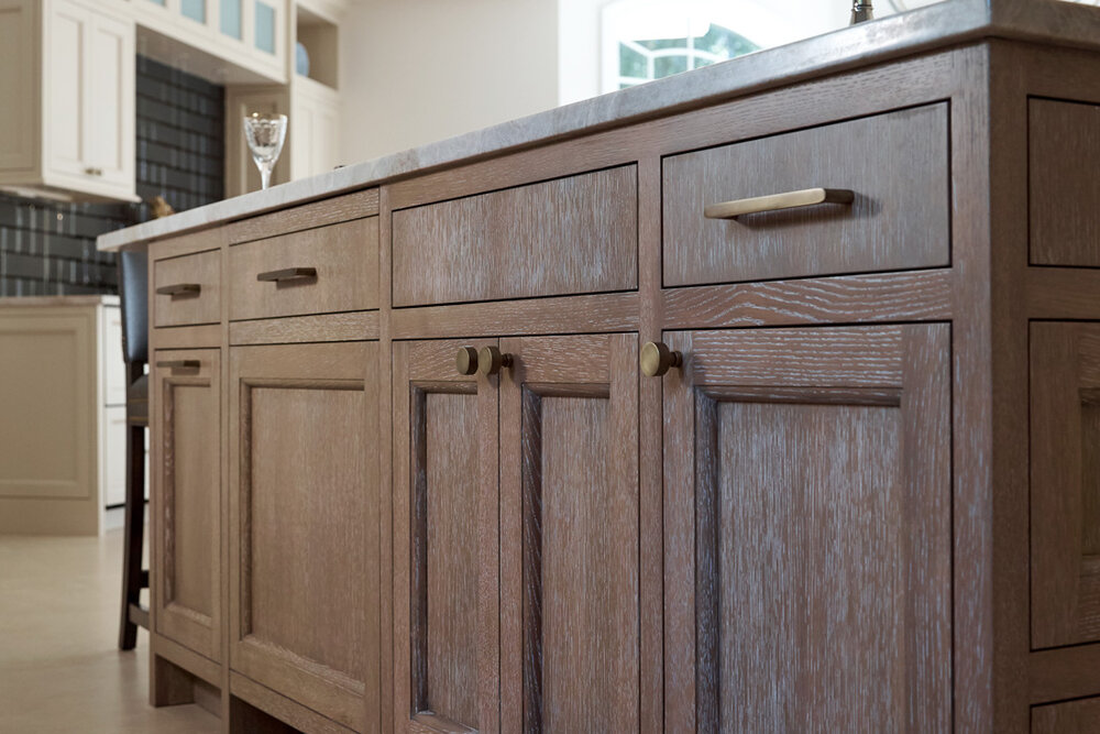 Tips For Choosing Cabinet Hardware, Wood Knobs For Kitchen Cabinets