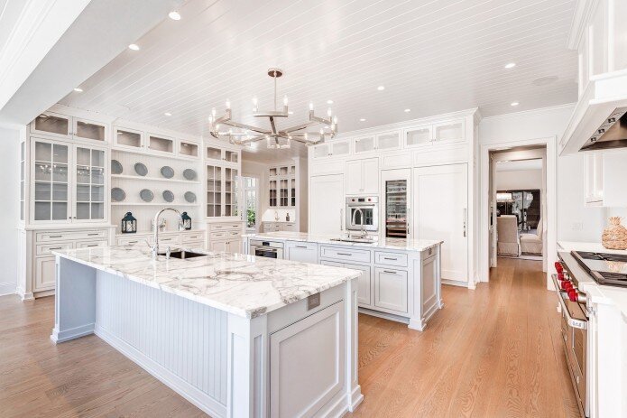 White Cabinets In A Traditional Kitchen