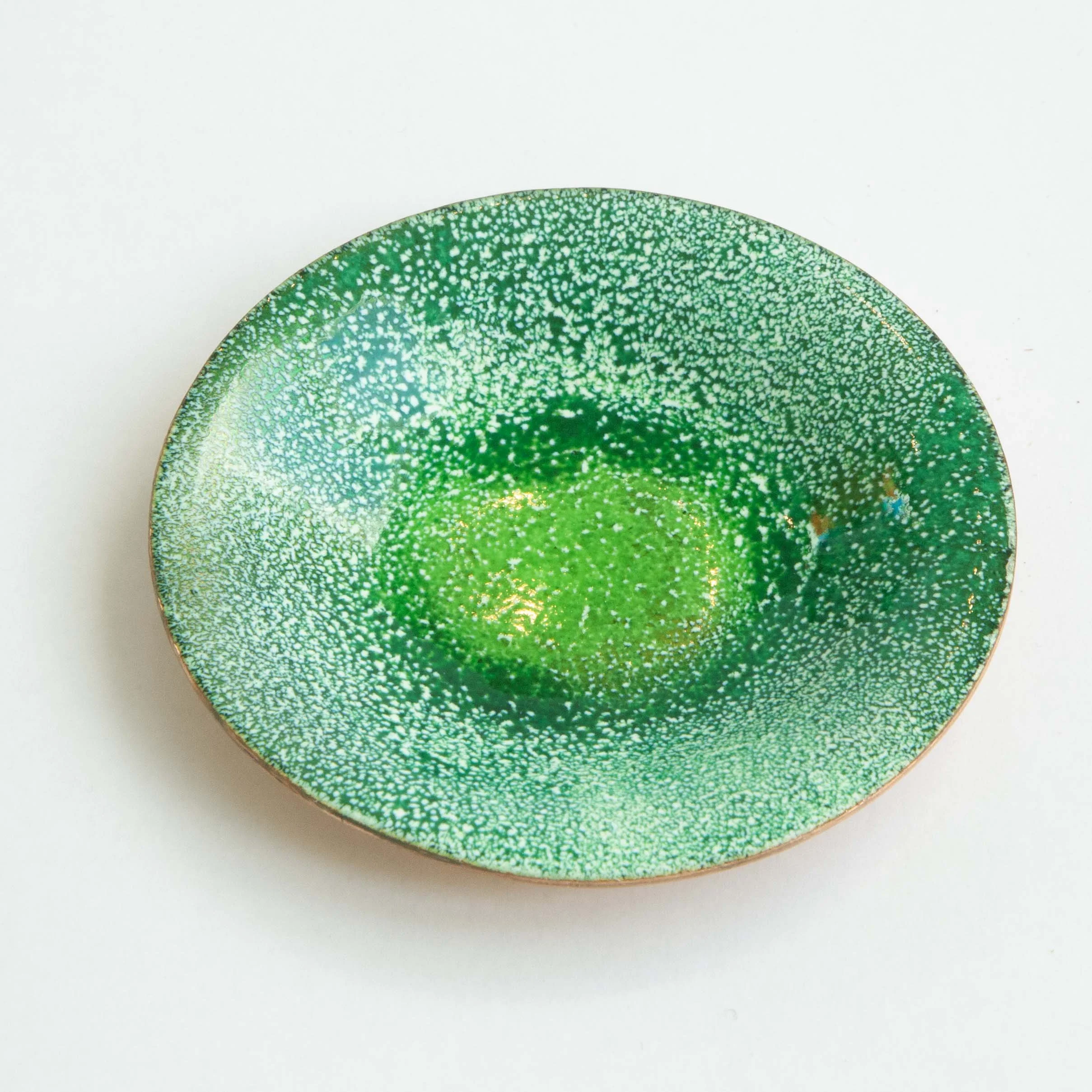 Bowl A19.jpg