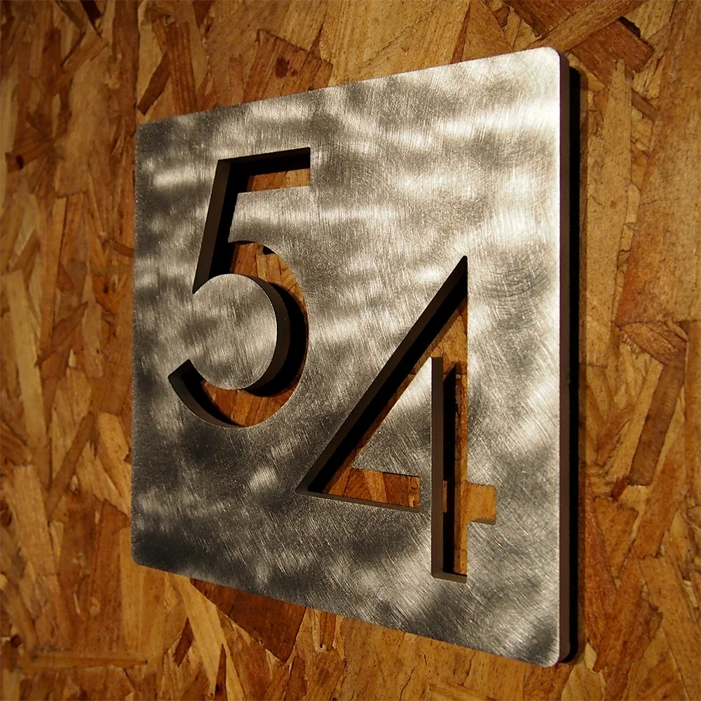 Modern House Numbers by Moda Industria