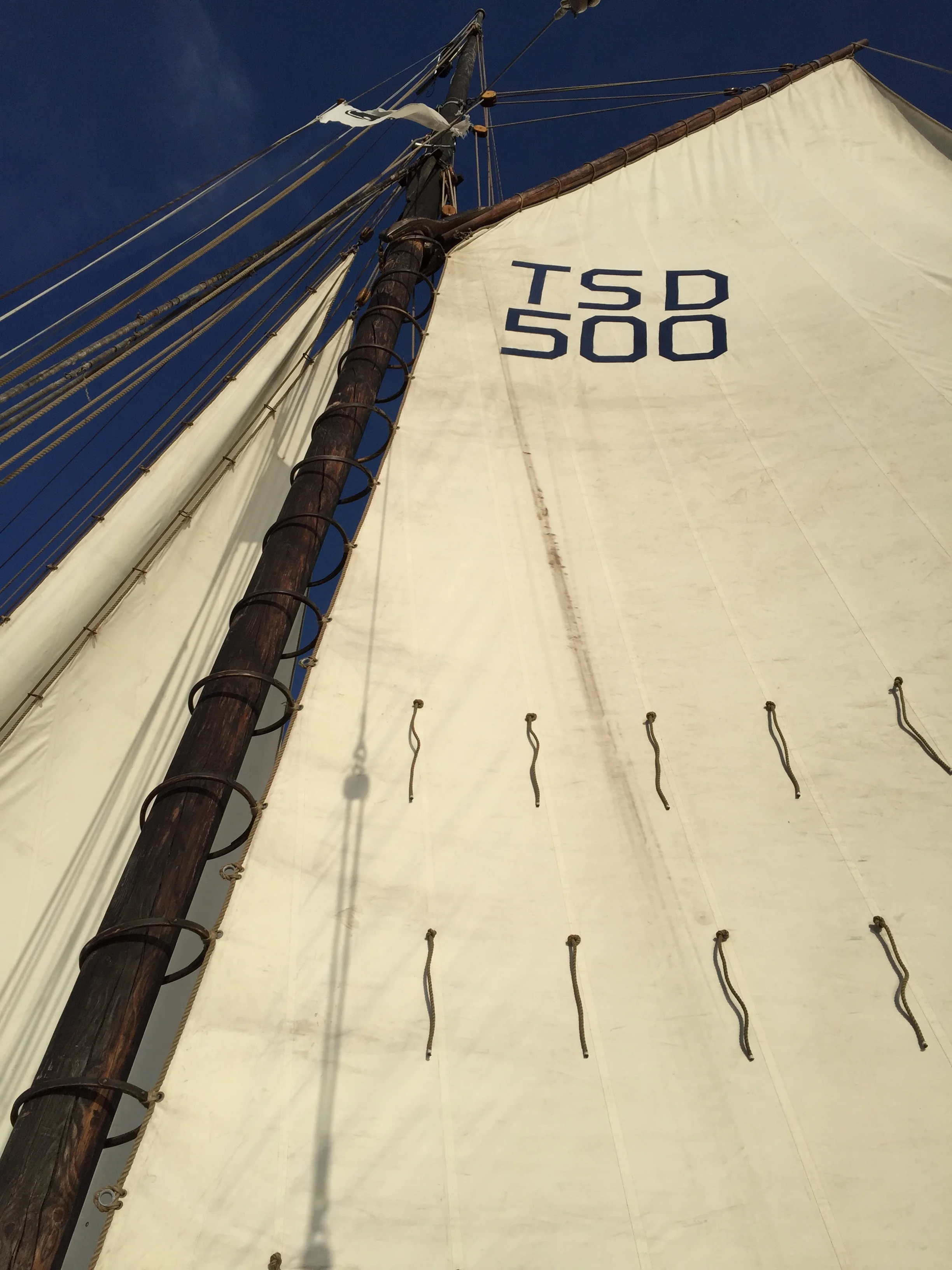 The mail sail of the boat