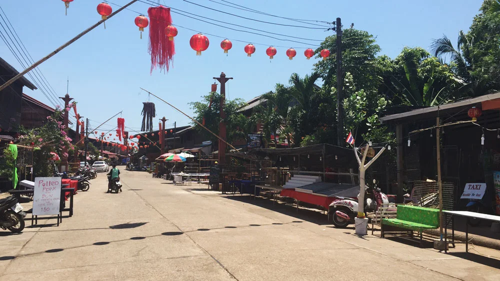 Old Town was pretty quiet—just tourist shops and restaurants.