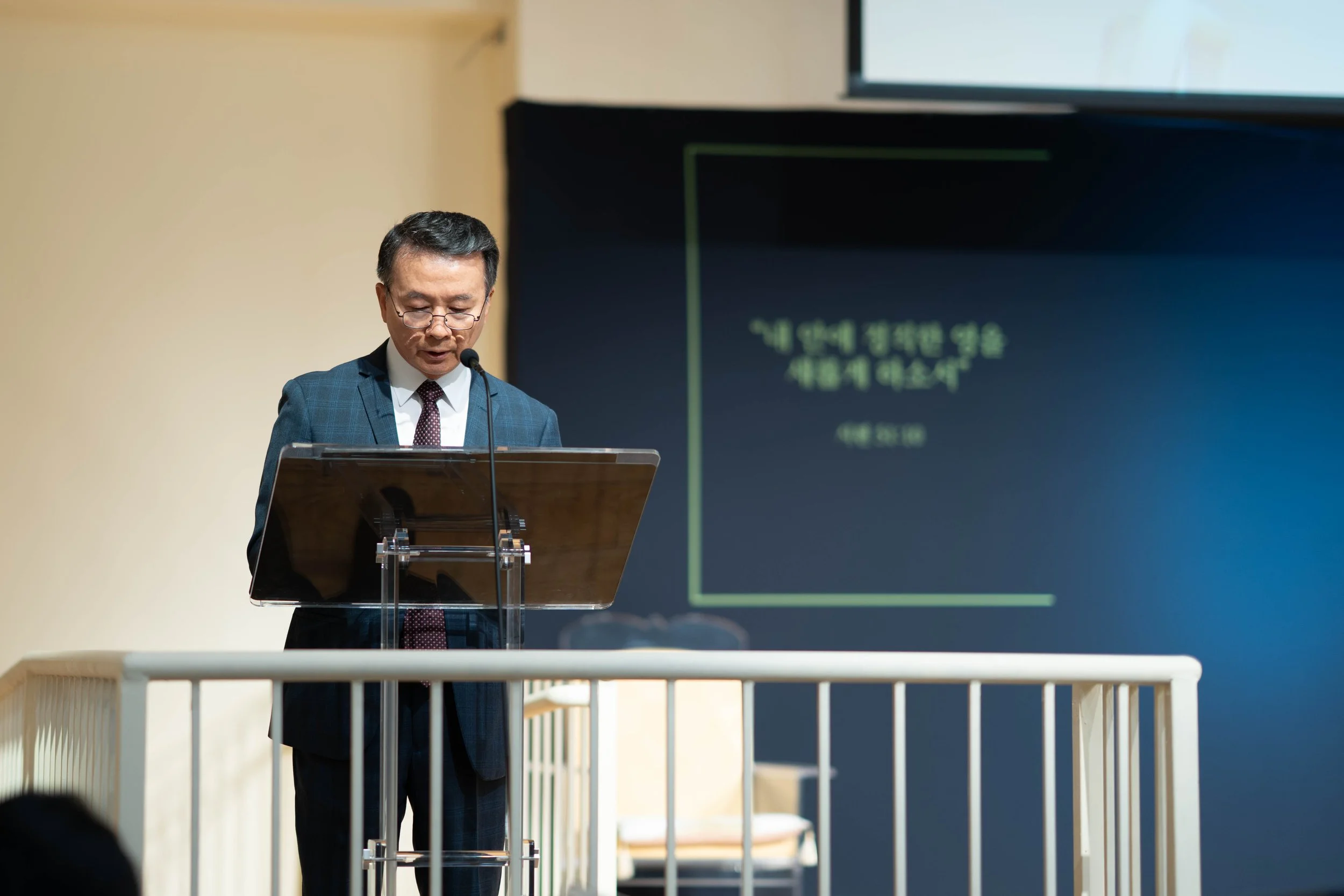 20260330-0404 고난주간 특별새벽집회 16.jpg