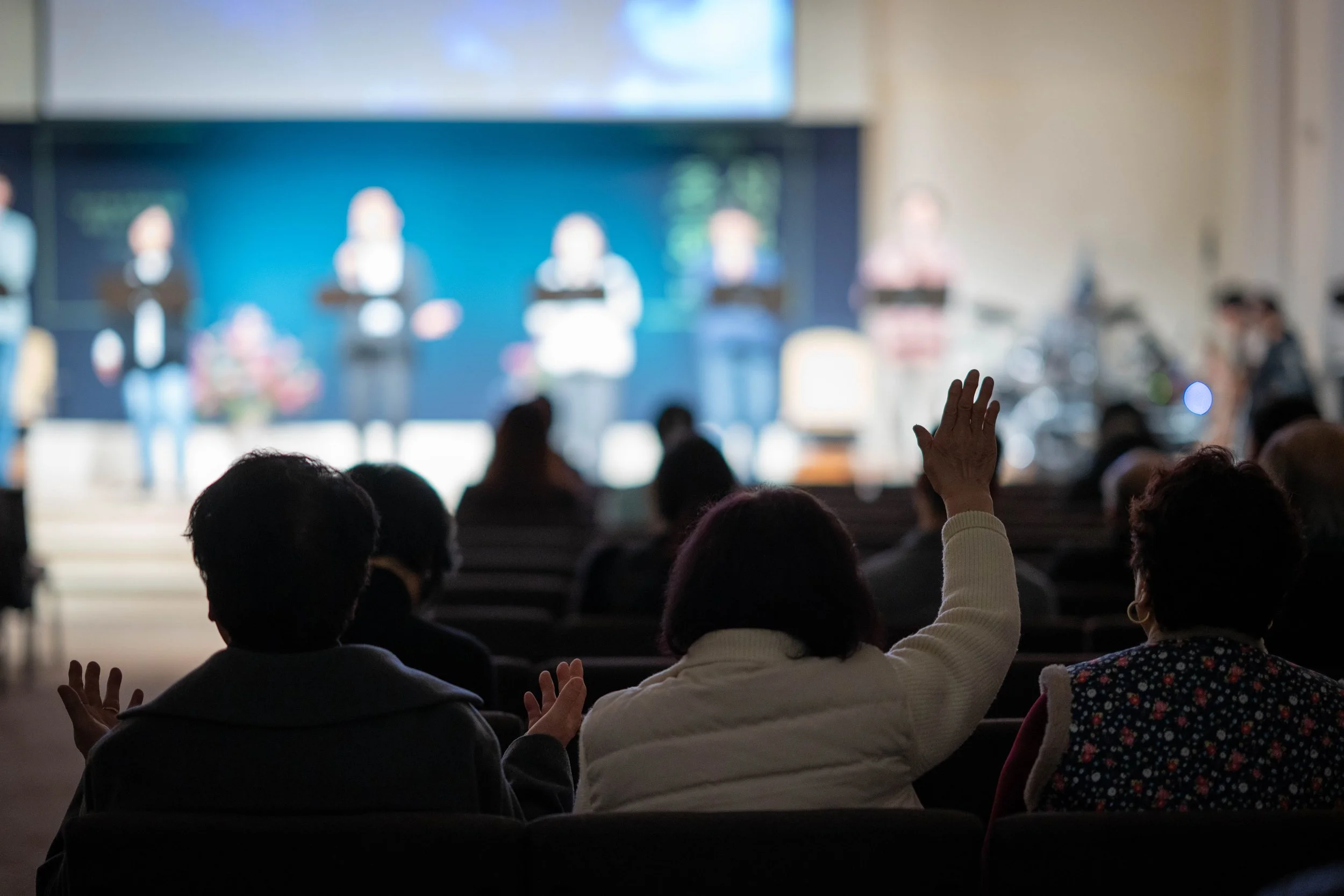 20260206 금요찬양기도회 재개 4.jpg