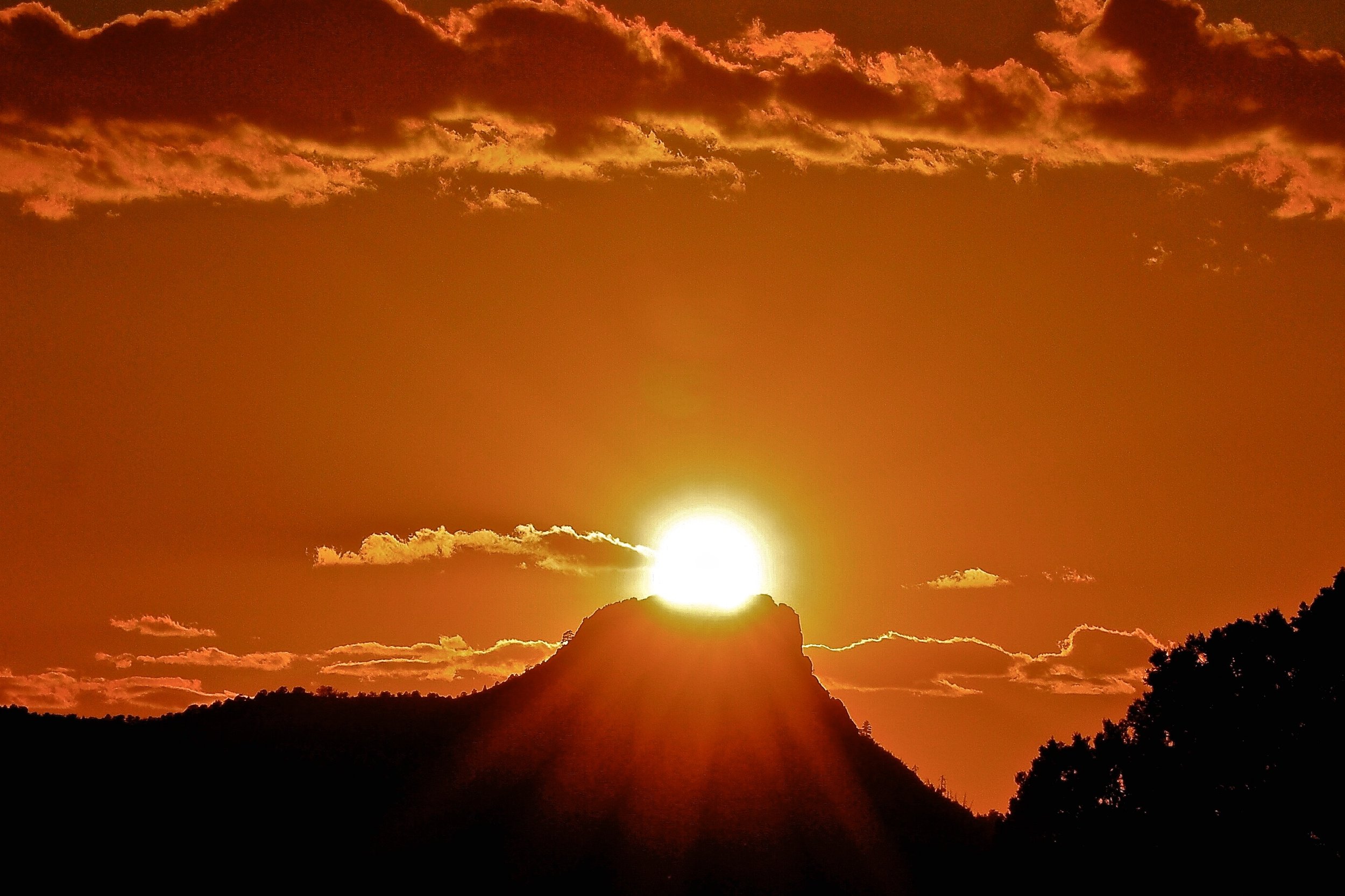 THUMB BUTTE