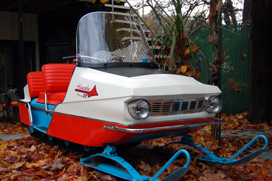 Antique/Vintage Snow Machine Do you Know where an old or unique Snowmachine is stored? Have a friend who doesn’t use theirs? I’d LOVE to find a unique Snowmachine, restore it, then host a one-of-a-kind photo shoot when it’s complete. Contact me below and let’s go dig through a barn together!