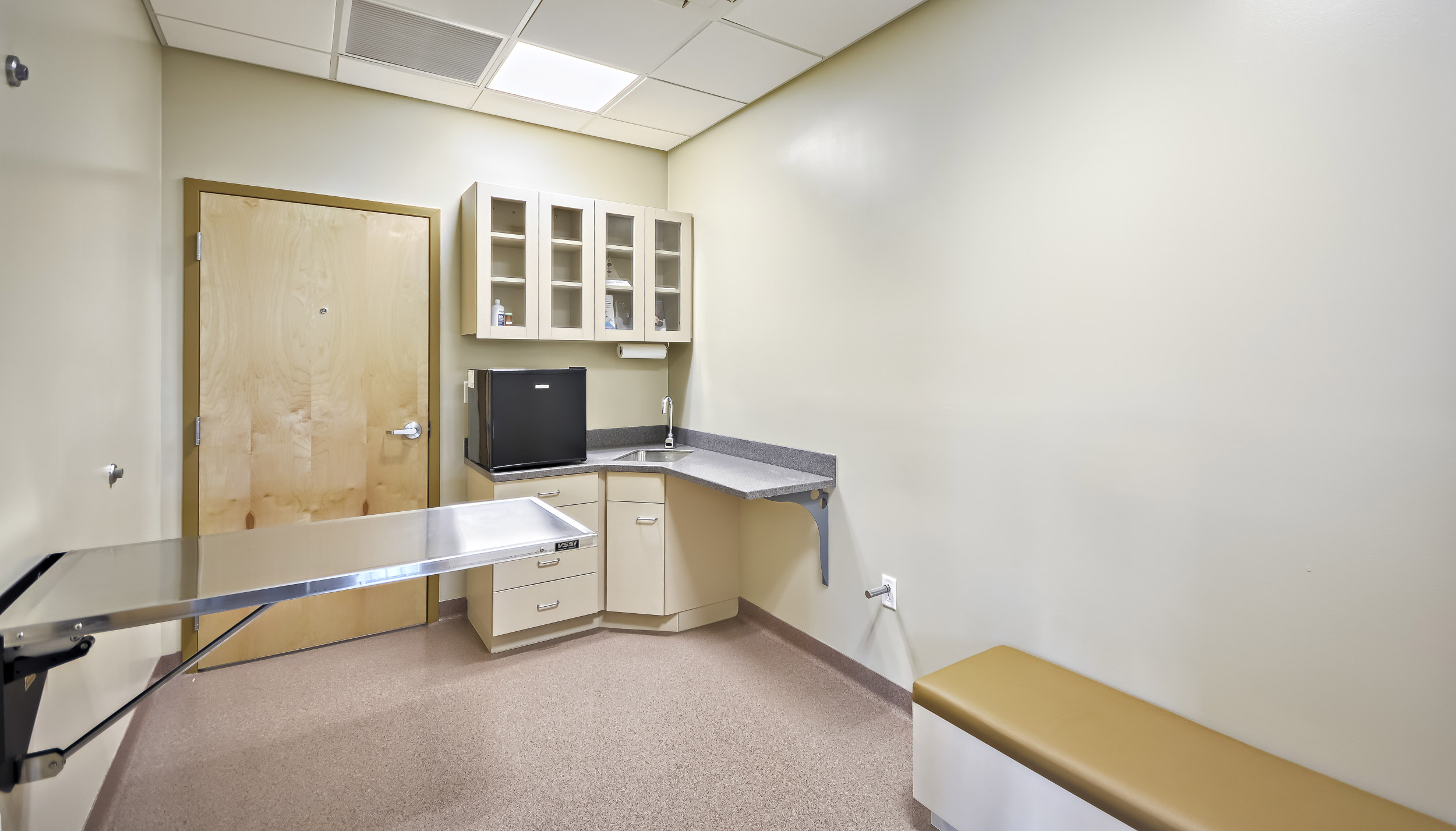 interior_photograph_veterinarian_frederick_MD_--23.jpg