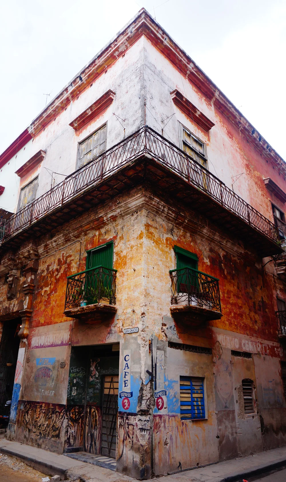 DSC03947-rt.jpg