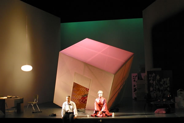 The Sound of a Voice part 2: House of Dreams. Eugene Perry and Janice Felty. Photo by Richard Feldman for the American Repertory Theatre, 2003