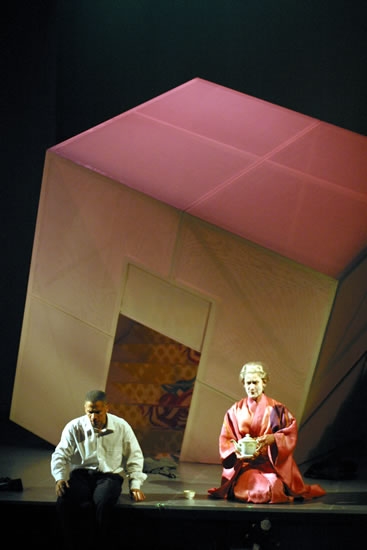 The Sound of a Voice part 2: House of Dreams. Eugene Perry and Janice Felty. Photo by Richard Feldman for the American Repertory Theatre, 2003