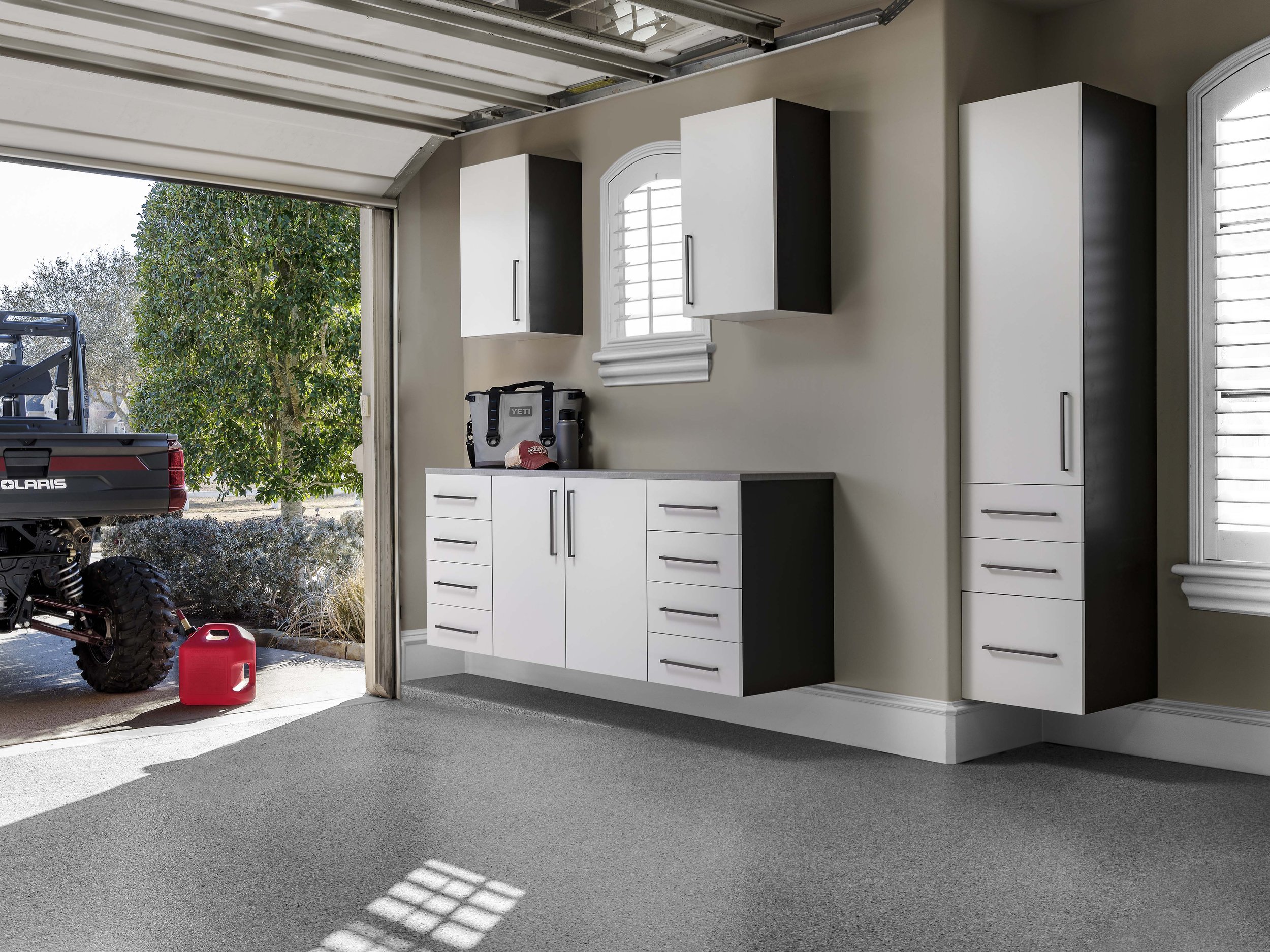 Custom Garage Cabinets & Storage Organizer Systems