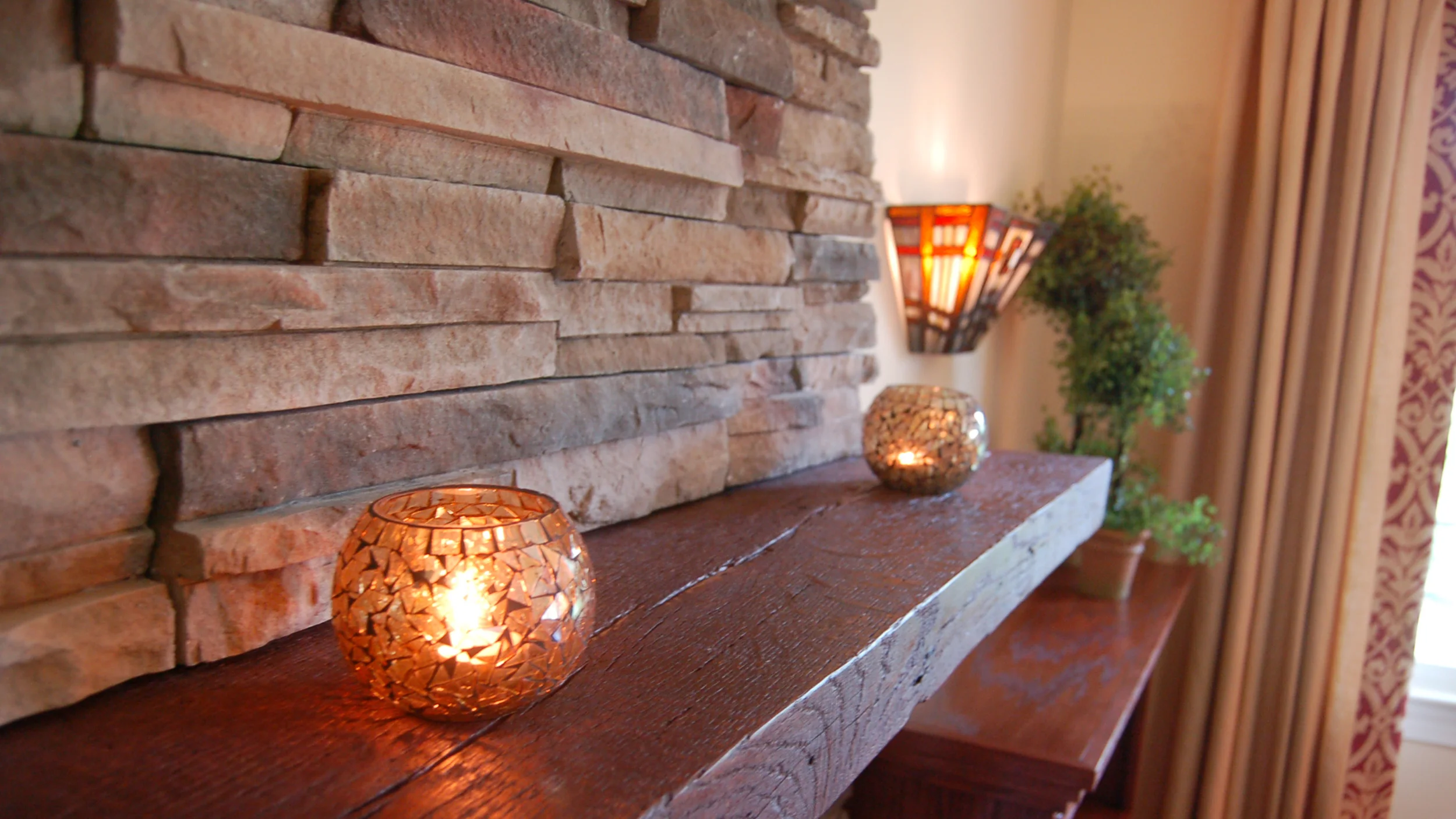 18-LivingLedge.jpg