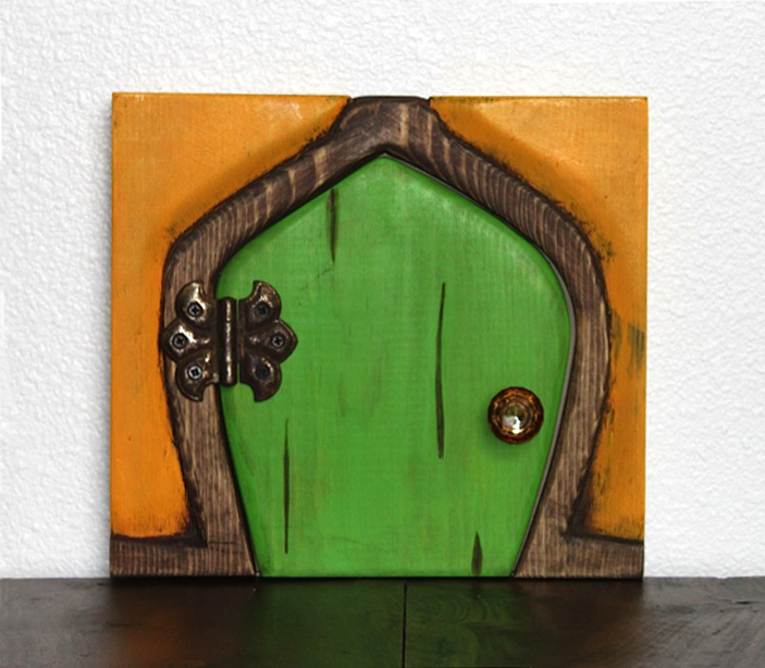 grn-apple_door_cp.jpg