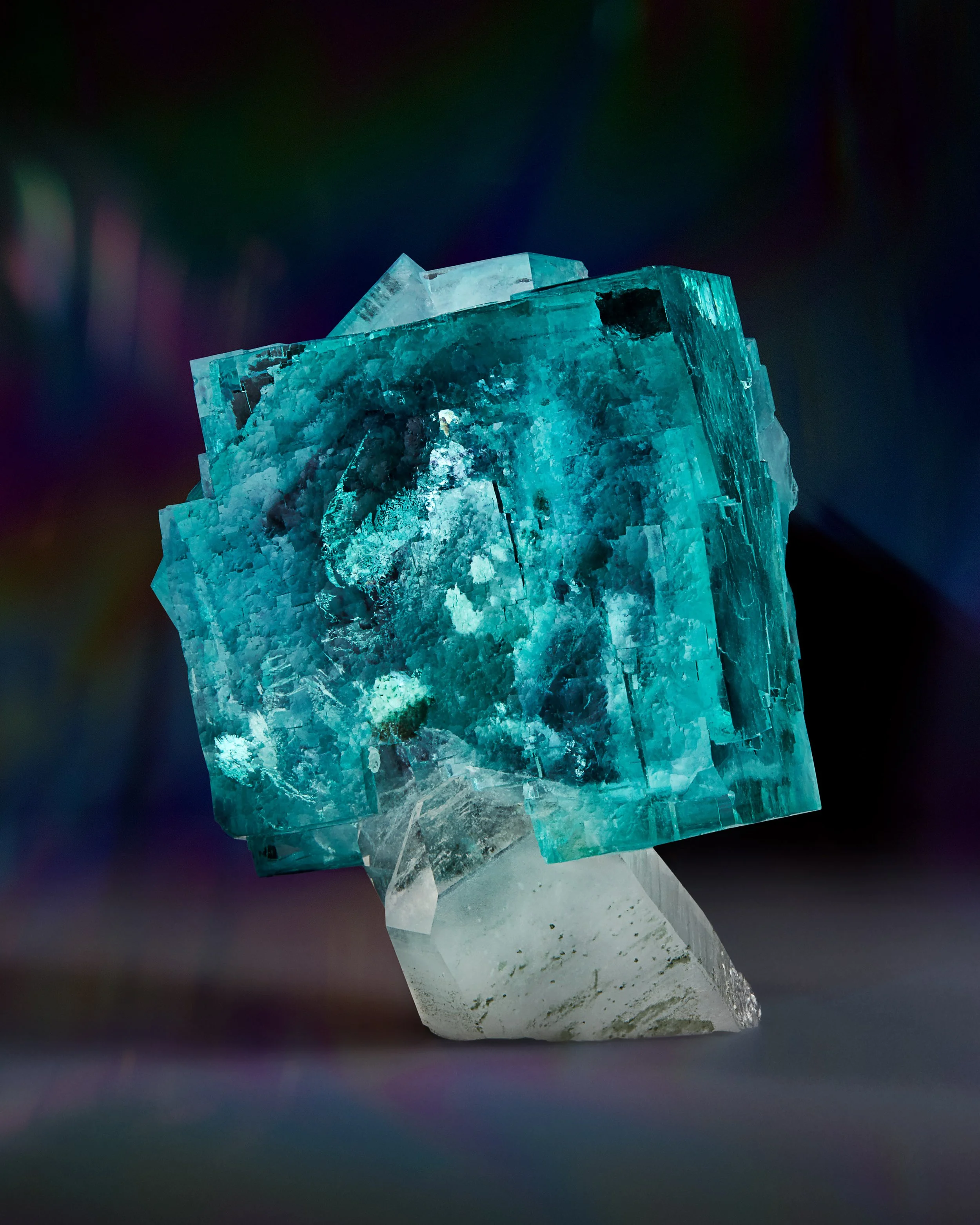 2007072006_Underground_Hues_Fluorite_2.jpg