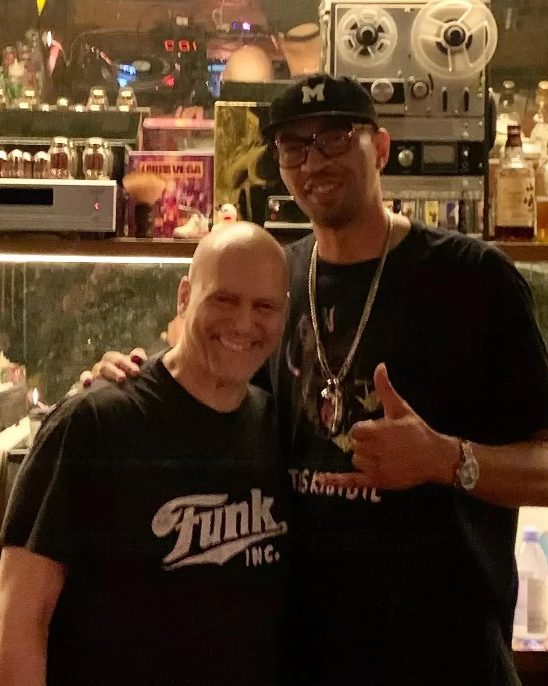 MIAMI! I'll be back @ Dante's Hifi on Thursday, December 4, 2025 for the VINYL ONLY NIGHT! Great sound system, sharing the decks with Rich Medina. I'm digging out the jams now. Look forward to seeing you, Danny :)

Reservations: Link in Bio
https://w