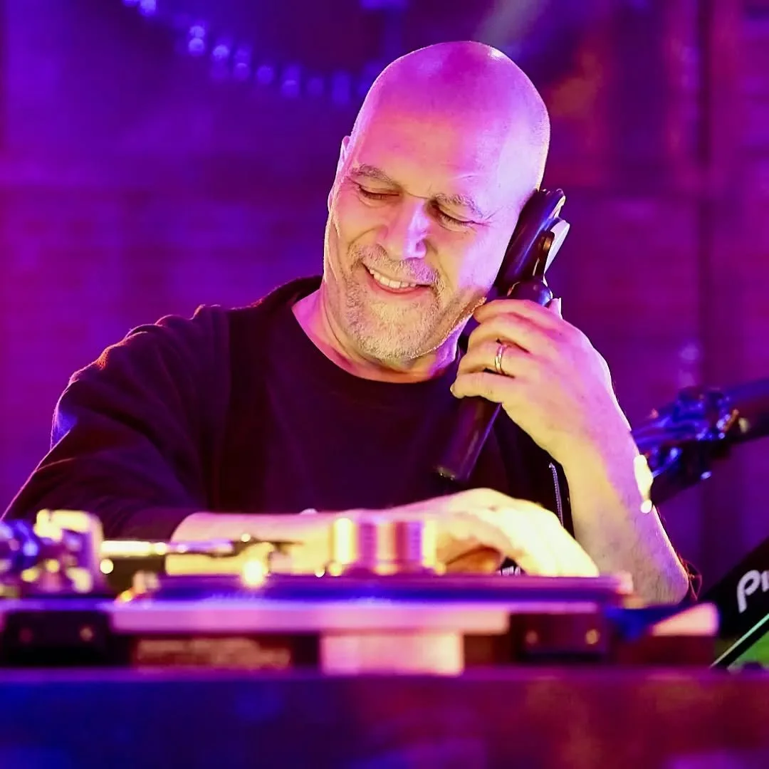 Montr&eacute;al CANADA THIS Easter SUN 4/5! @spaceloftmtl SPACELOFT &amp; HOUSE KITCHEN Presents DANNY KRIVIT (Exclusive &amp; Intimate 3h Session) @ Loft 14. Look forward to seeing you, Danny :)

Tickets: Link in bio
https://tinyurl.com/ya9ctn8t

@d