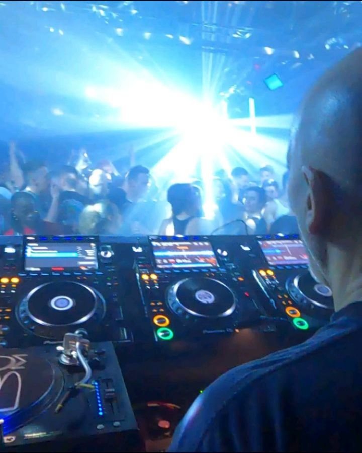 THIS SUNDAY! 4/12 Hope you can join &amp; celebrate with me. 718 SESSIONS DANNY KRIVIT BIRTHDAY CELEBRATION! @ MUSICA, NYC. Music by DANNY KRIVIT Doors 6pm. Look forward to seeing you, Danny :)

Tickets: Link in Bio
https://ra.co/events/2397624

🎥 @