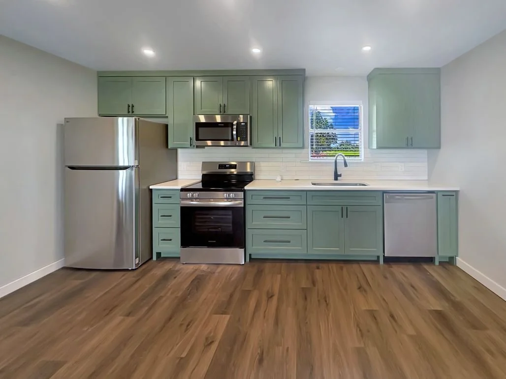 Kitchen2.jpg
