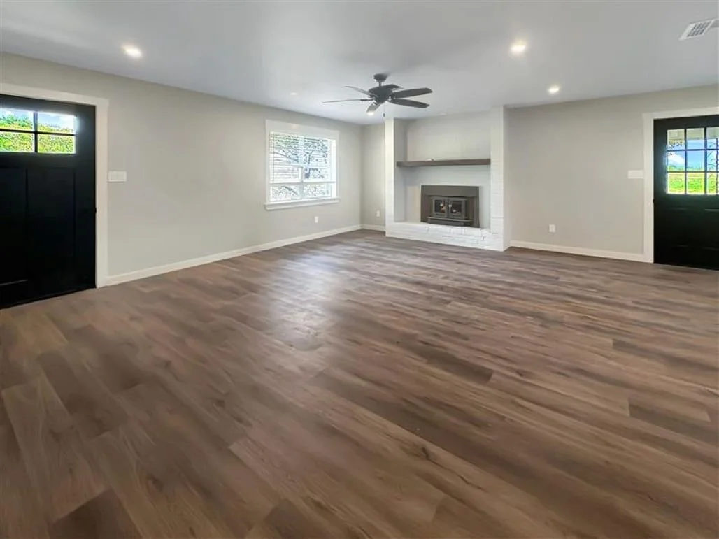 Living room.jpg