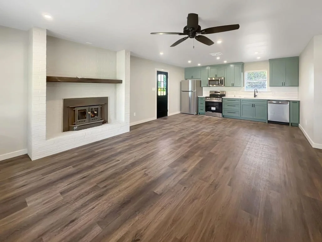 Living room_Kitchen .jpg