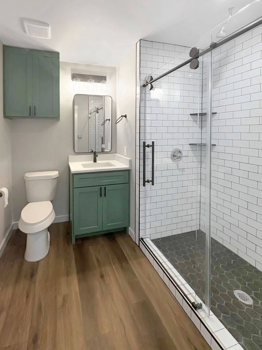 Master bathroom.jpg