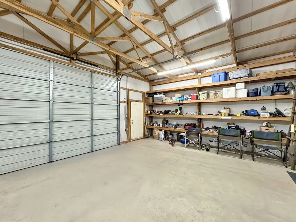 Garage .jpg