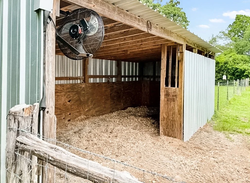Horse shed 2.jpg