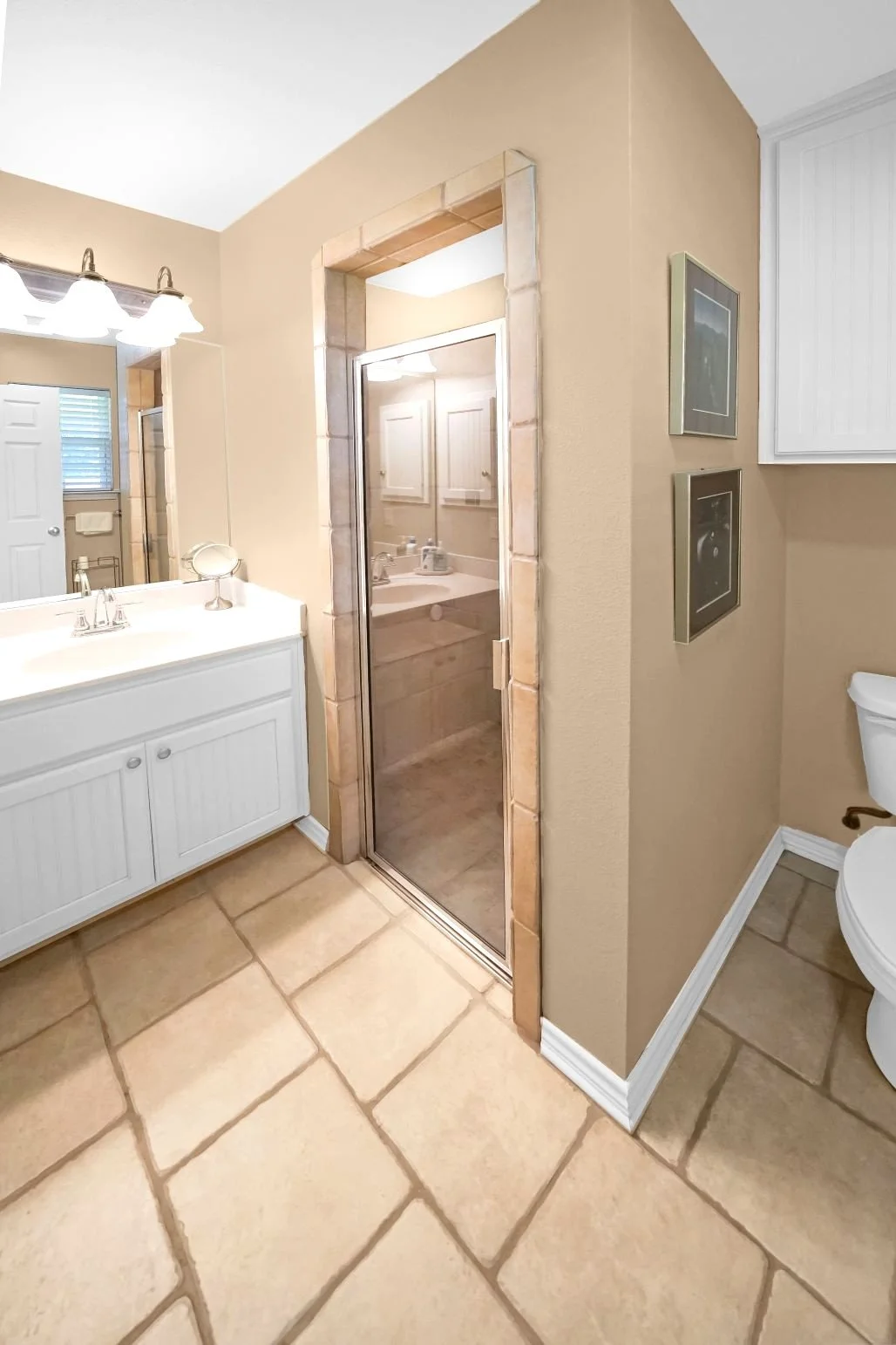 Bathroom 1.jpg