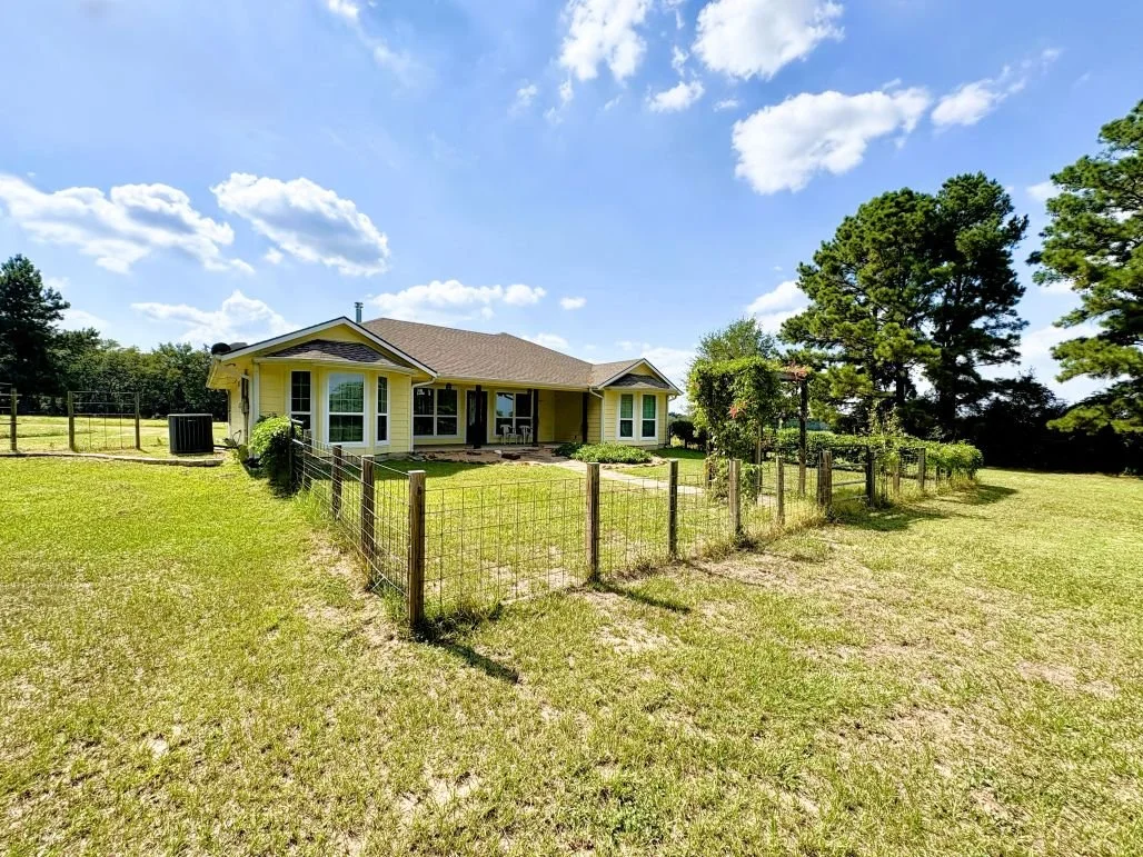 Front of house 2.jpg
