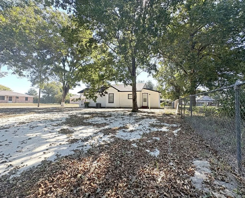 Side of house 2.jpg