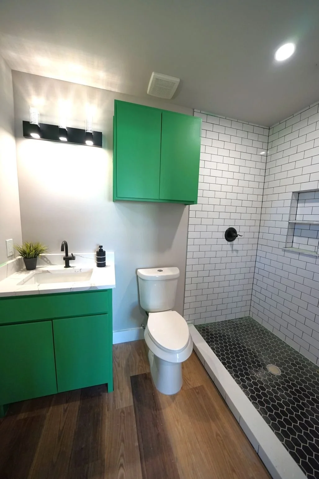Primary Bathroom.JPG