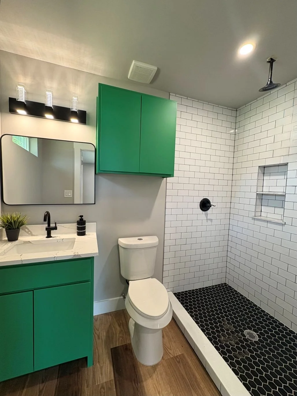 PRIMARY BATHROOM222.jpg